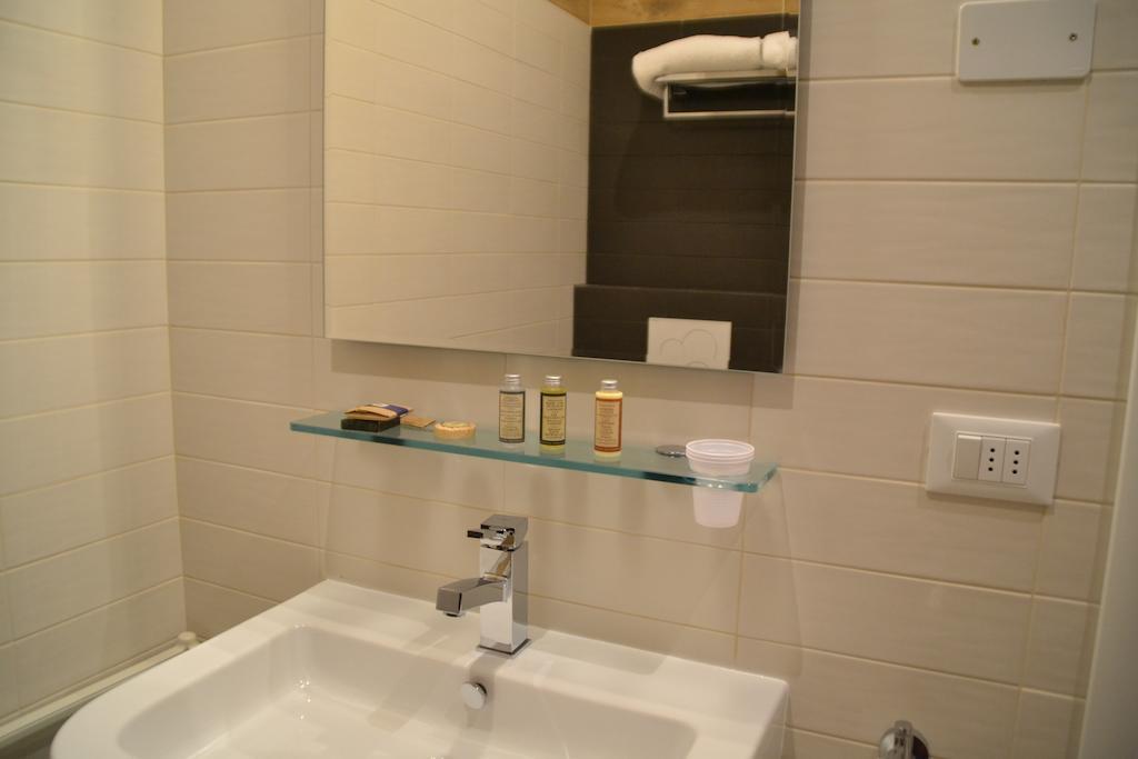 B&B Dell'Orso - Affittacamere - Guest House Bolonia Habitación foto